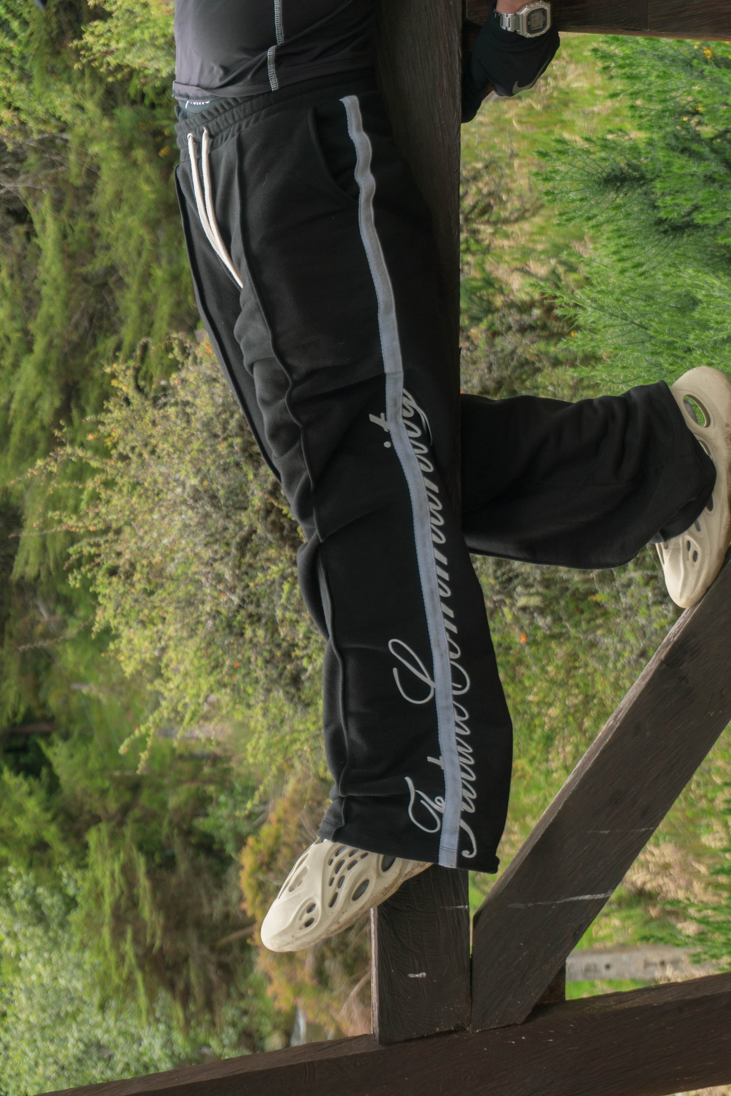Sudadera negra recta